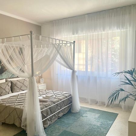 Al Politeama Rooms B&B Palermo Ngoại thất bức ảnh