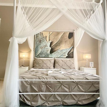 Al Politeama Rooms B&B Palermo Ngoại thất bức ảnh