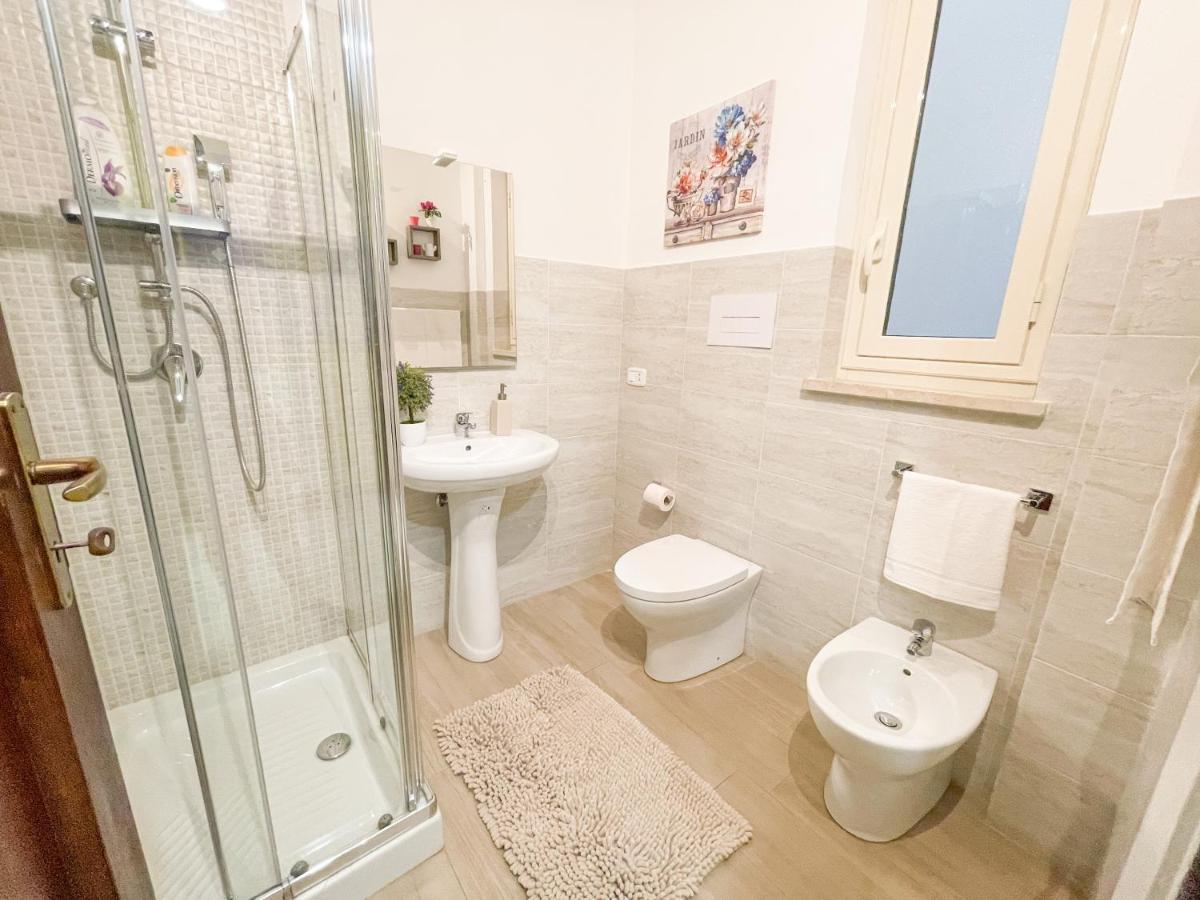 Al Politeama Rooms B&B Palermo Ngoại thất bức ảnh