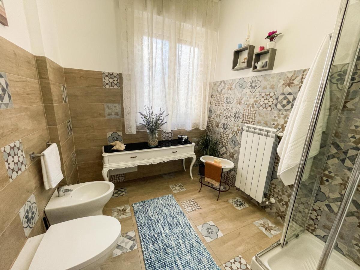 Al Politeama Rooms B&B Palermo Ngoại thất bức ảnh