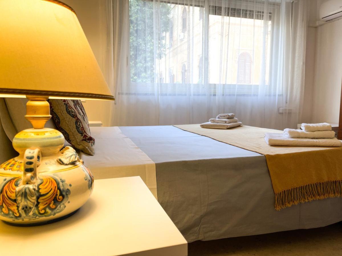 Al Politeama Rooms B&B Palermo Ngoại thất bức ảnh