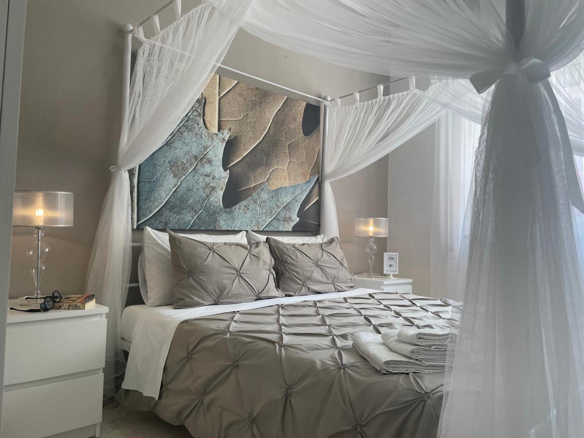 Al Politeama Rooms B&B Palermo Ngoại thất bức ảnh