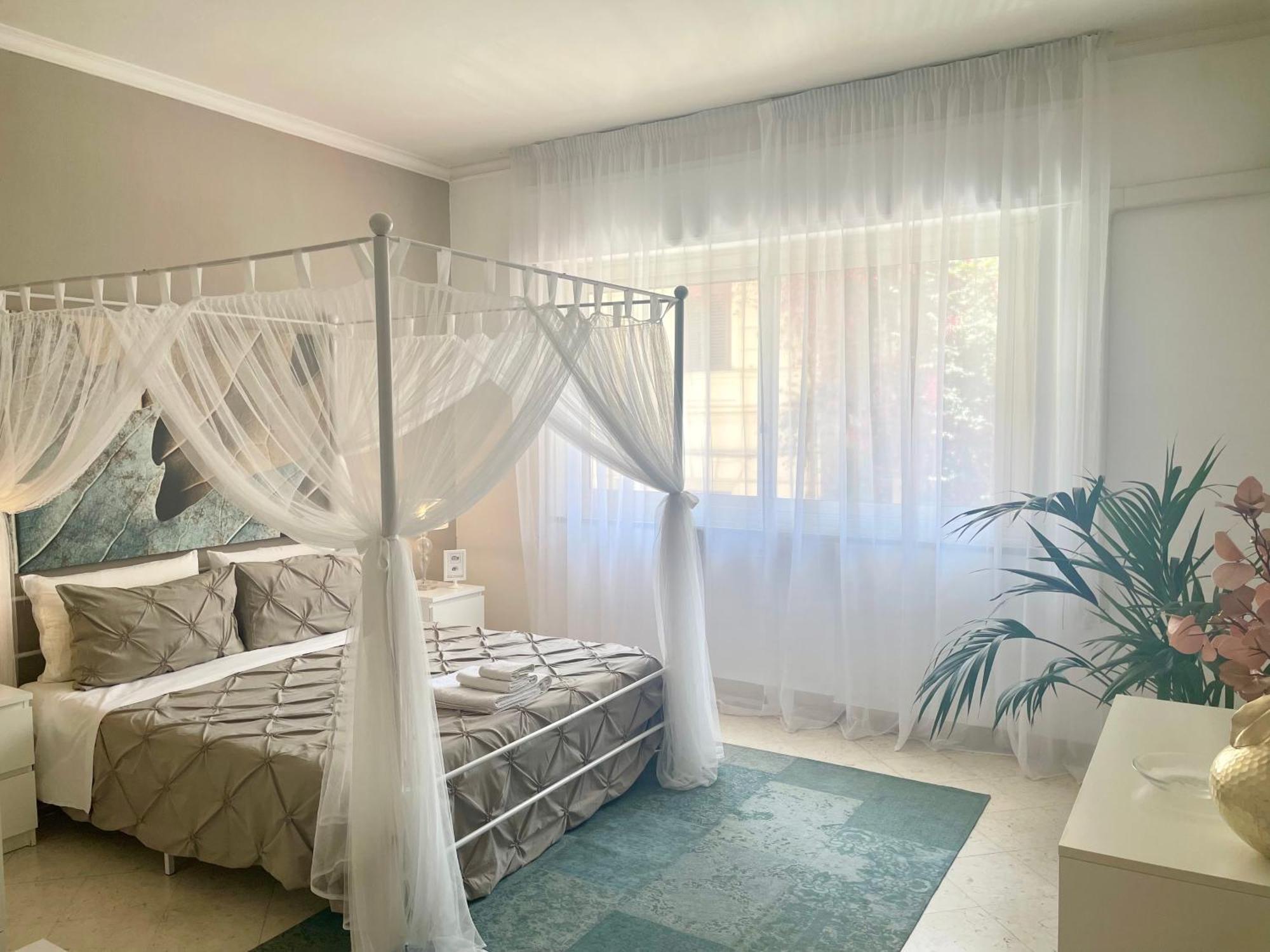 Al Politeama Rooms B&B Palermo Ngoại thất bức ảnh