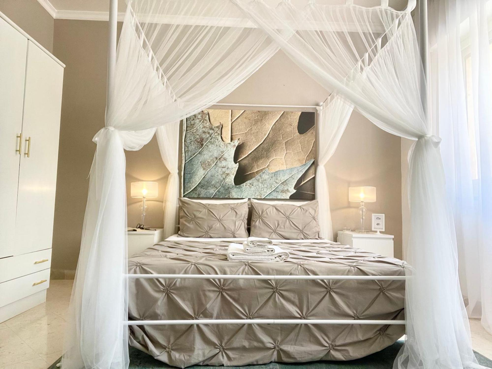 Al Politeama Rooms B&B Palermo Ngoại thất bức ảnh